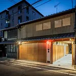 Hanatoki Machiya House